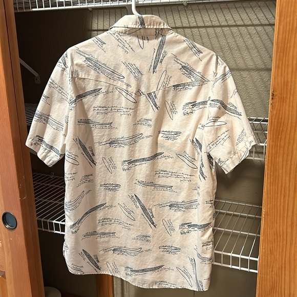 Western Aloha button down t shirt with pearl snaps - Picture 5 of 5
